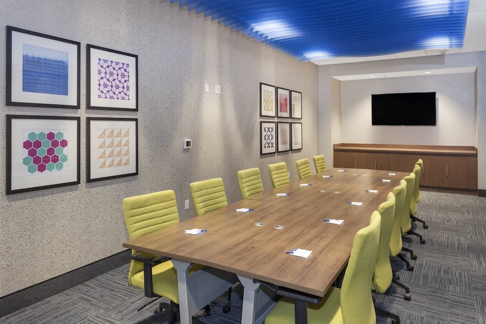 Holiday Inn Express & Suites Hudson I-94 by IHG gallery photo in Hudson, WI — image 5