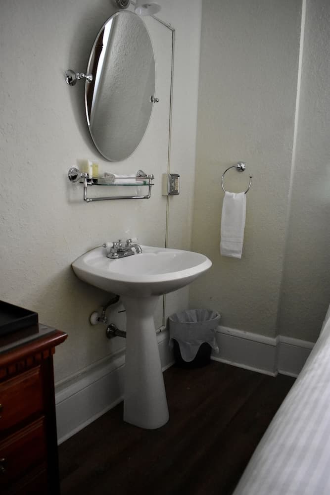 The DeLand Hotel gallery photo in DeLand, FL — image 68