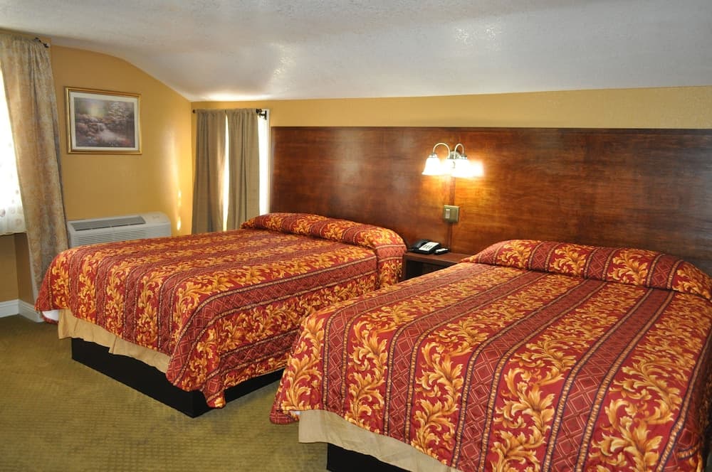 Santa Cruz Inn Riverside gallery photo in Riverside, CA — image 10