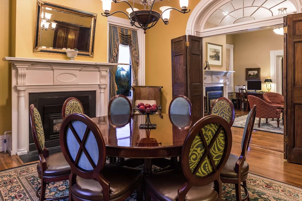 Hampton Inn Lexington-Historic District property views in Lexington, VA — gallery photo 3