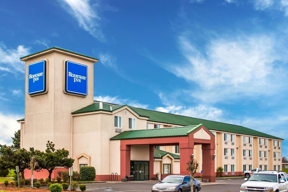 Rodeway Inn Salem Northgate featured exterior or lobby in Salem, OR — similar hotel