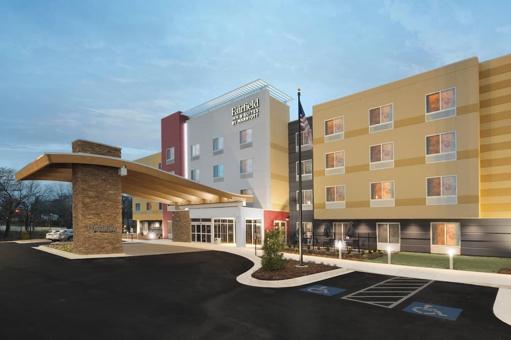Fairfield Inn & Suites by Marriott El Dorado featured exterior or lobby in El Dorado, AR — similar hotel