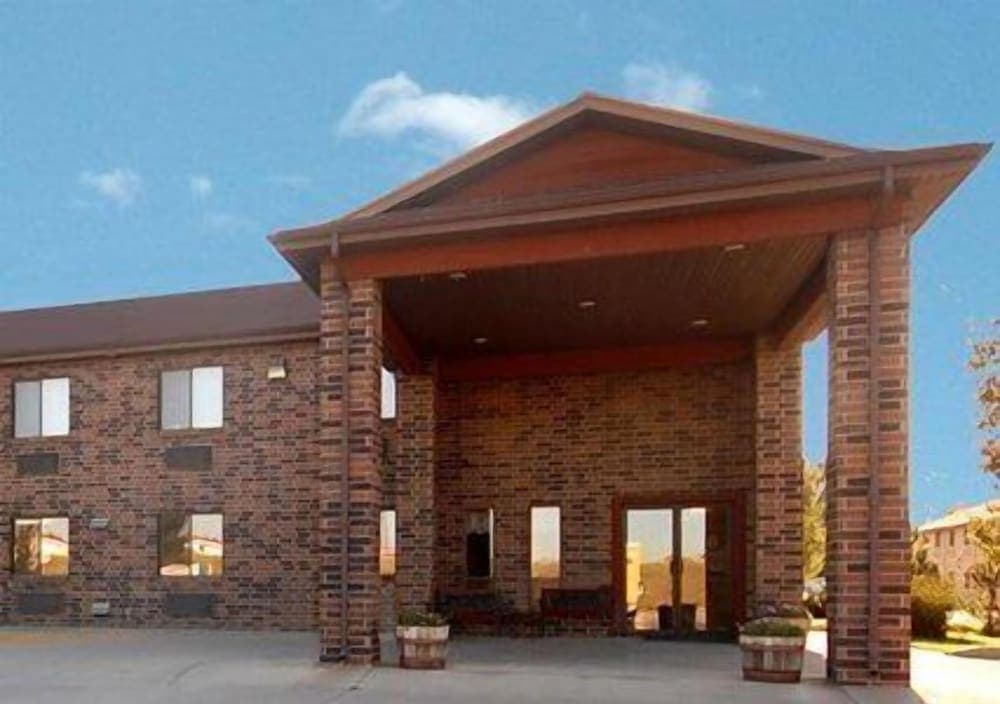 Econo Lodge Longmont East gallery photo in Longmont, CO — image 46