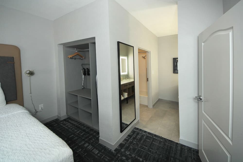 Homewood Beaumont, TX gallery photo in Beaumont, TX — image 5