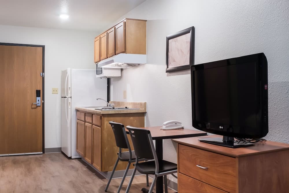 WoodSpring Suites Denton gallery photo in Denton, TX — image 36