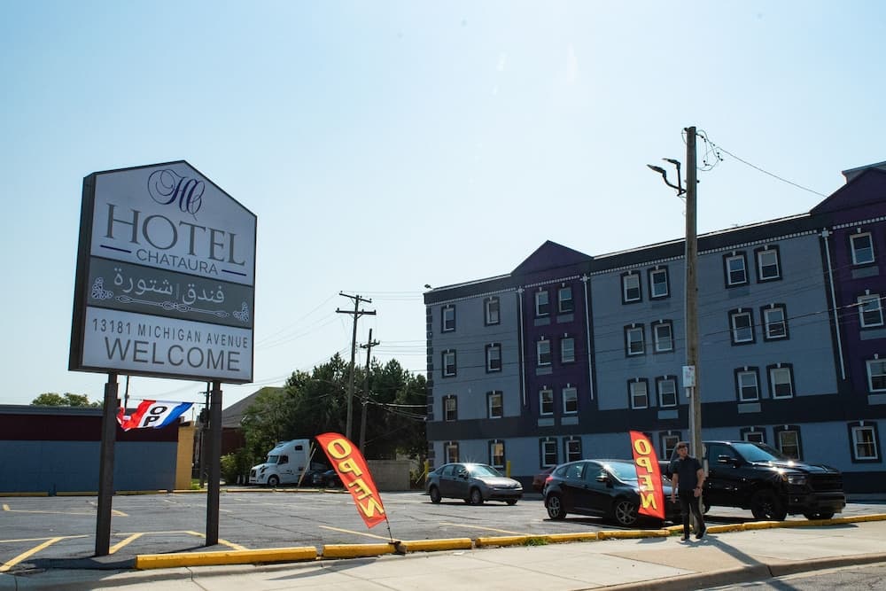 Hotel Chataura — hotel in Dearborn, Michigan