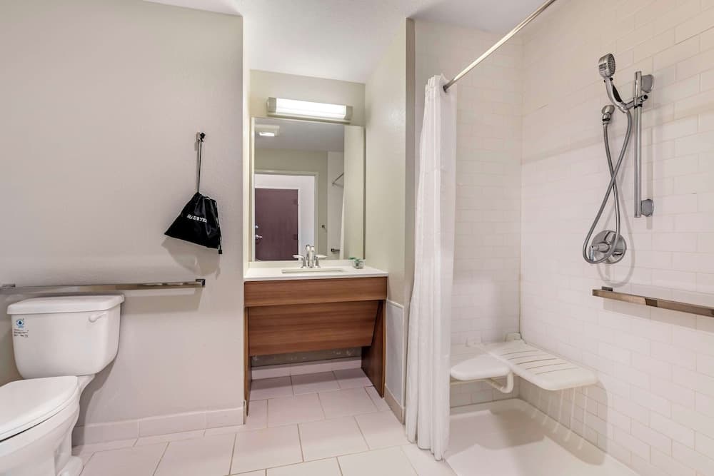 Best Western Limon interior in Limon, CO — gallery photo 2