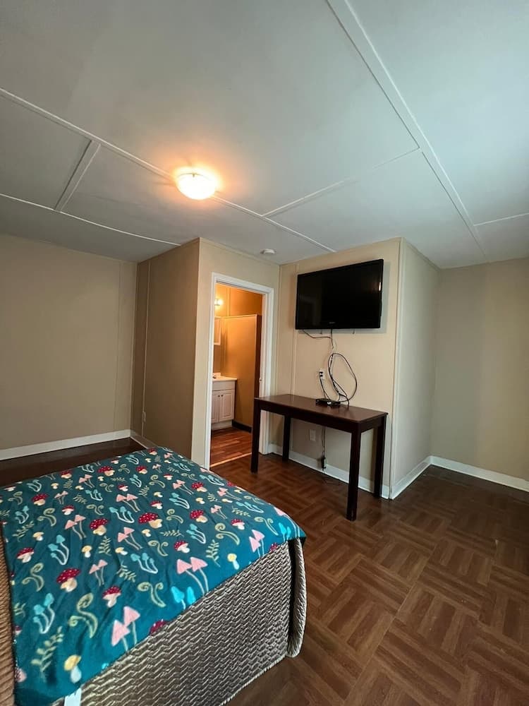 Extended Stay of Carrizo Springs interior in Carrizo Springs, TX — gallery photo 2