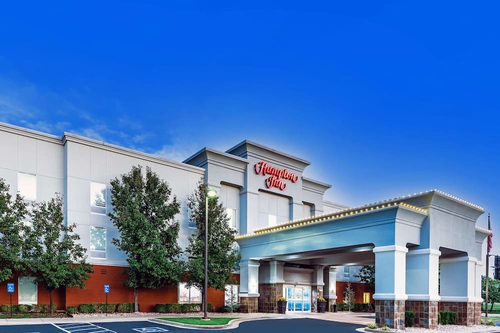Hampton Inn Miami featured exterior or lobby in Miami, OK — similar hotel
