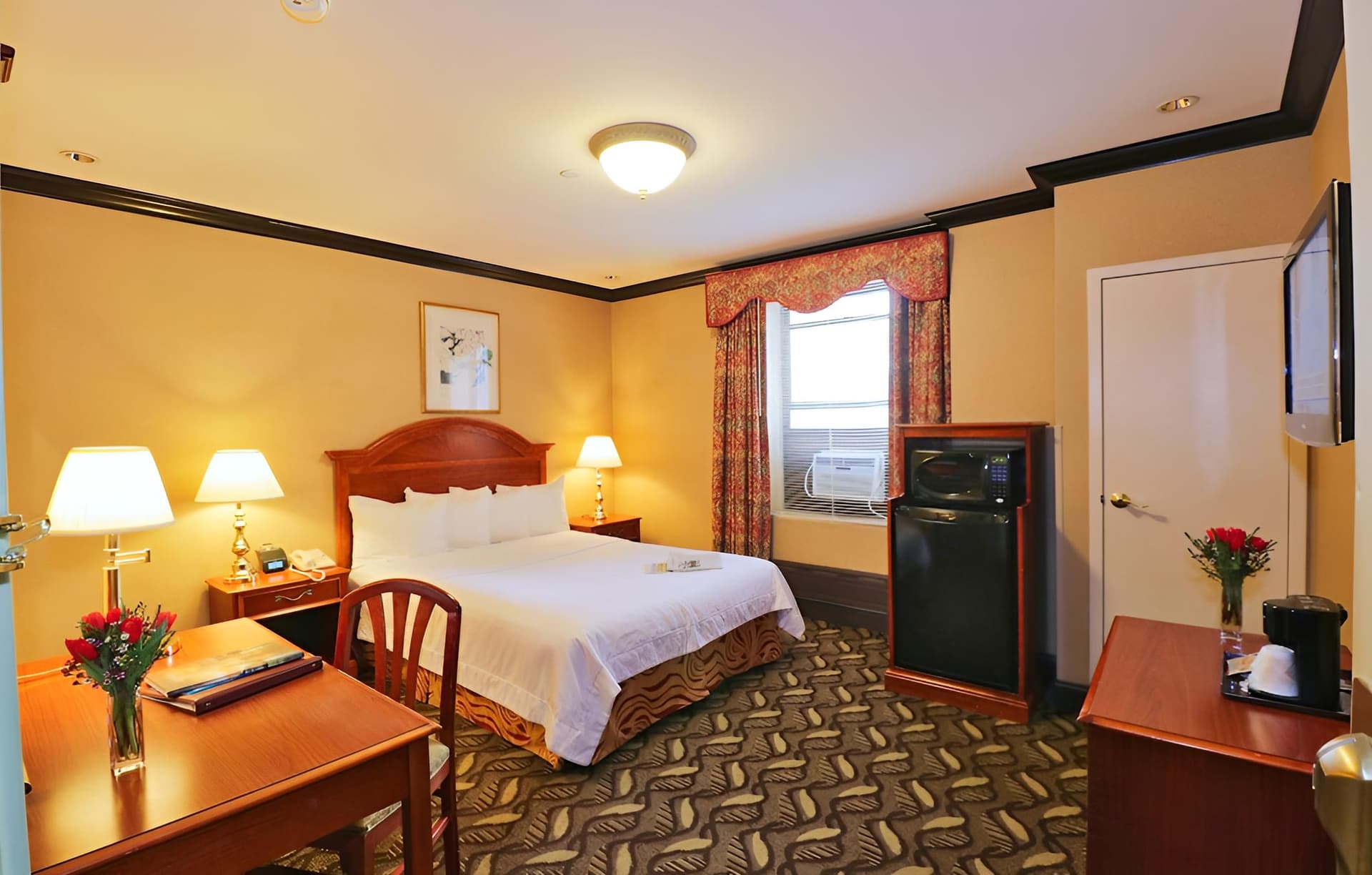 Hotel Newton featured exterior or lobby in New York, NY — similar hotel
