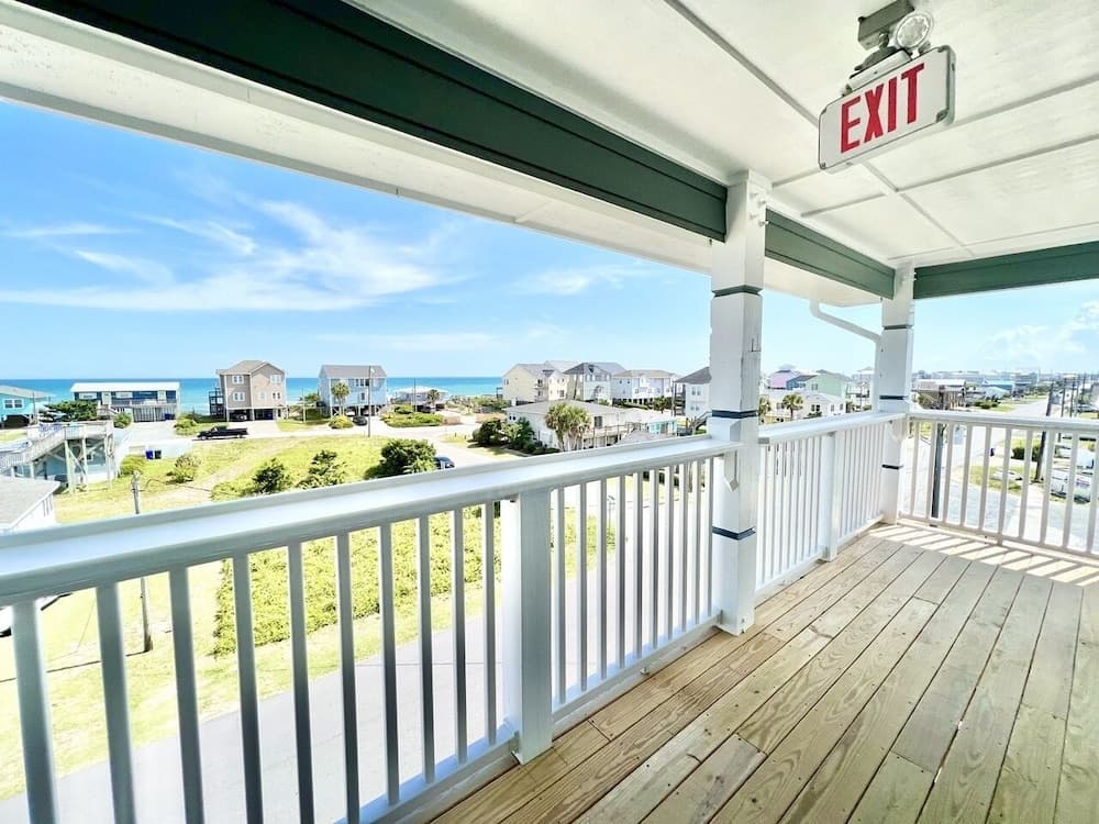 Saltwater Suites gallery photo in Holly Ridge, NC — image 65