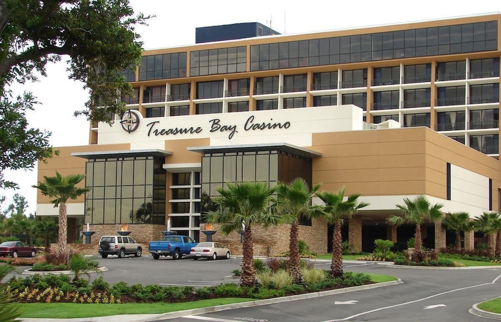 Treasure Bay Casino and Hotel - Adults Only interior in Biloxi, MS — gallery photo 2
