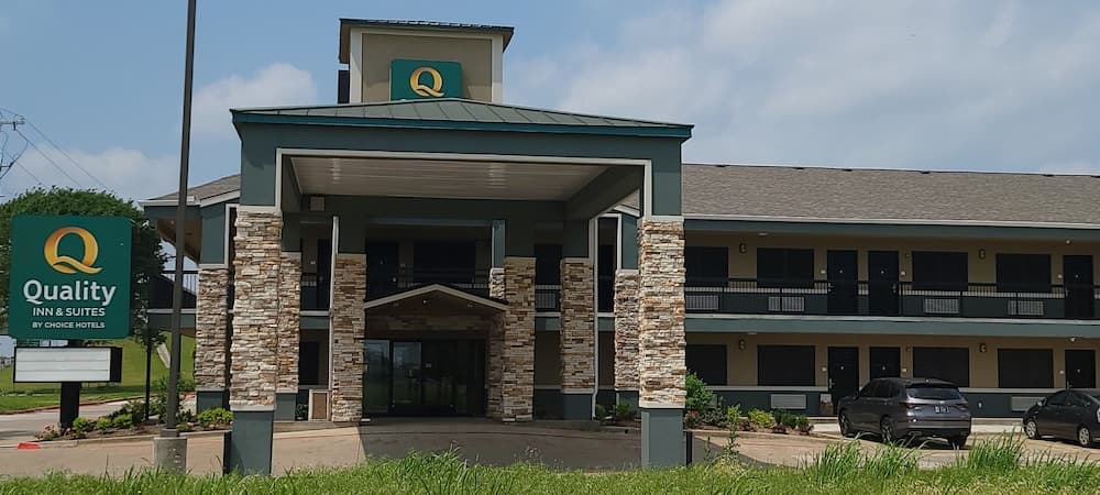 Quality Inn & Suites Garland - East Dallas gallery photo in Garland, TX — image 10