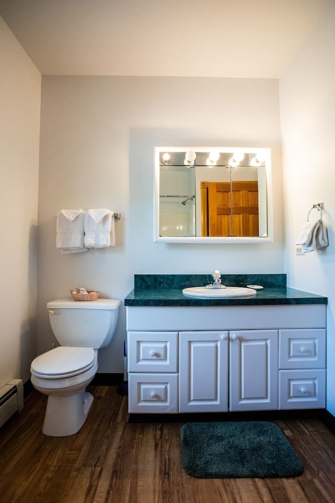 Blue Hill Lodge gallery photo in Claryville — image 11