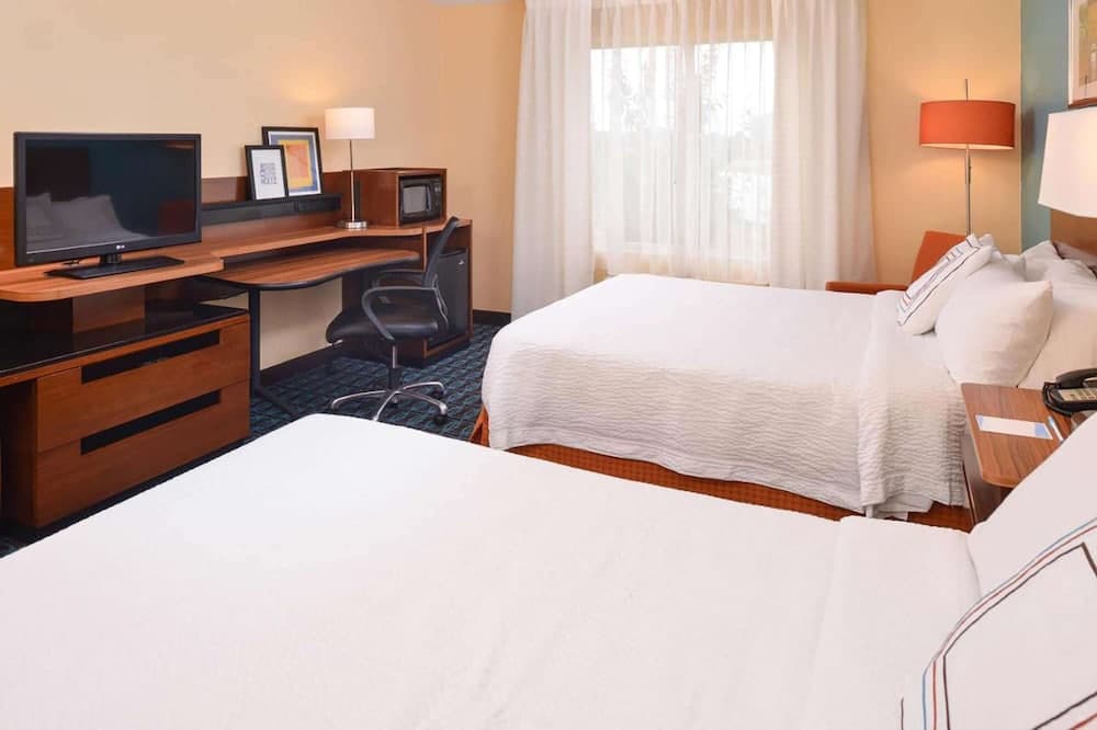 Baymont by Wyndham St. Charles interior in St. Charles, MO — gallery photo 2