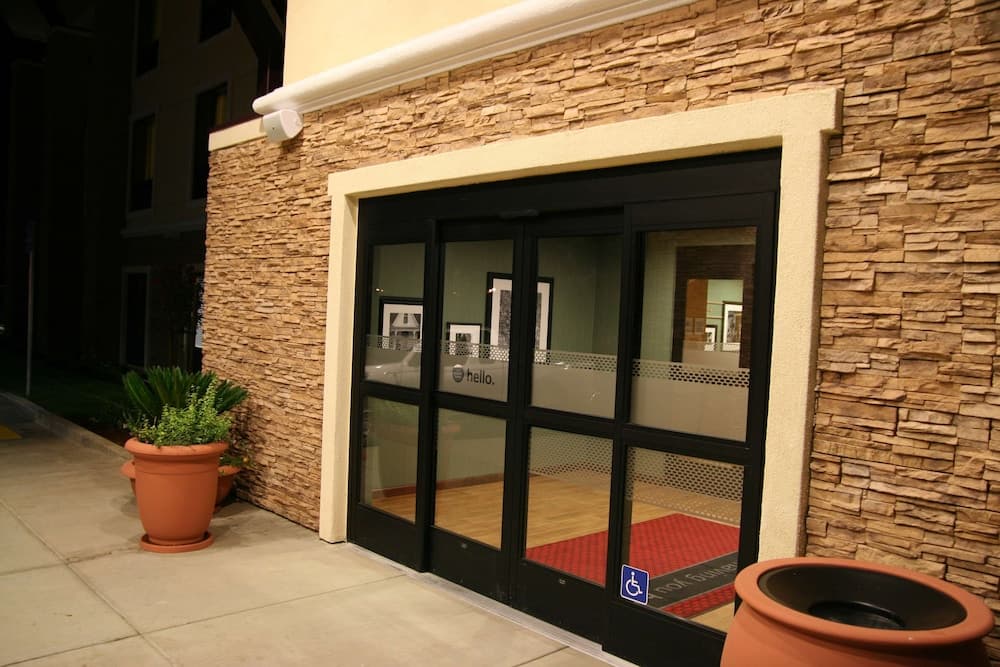 Hampton Inn Brentwood gallery photo in Brentwood, CA — image 20