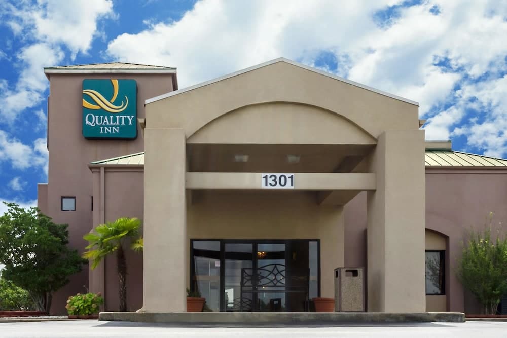 Quality Inn Meridian featured exterior or lobby in Meridian, MS — similar hotel