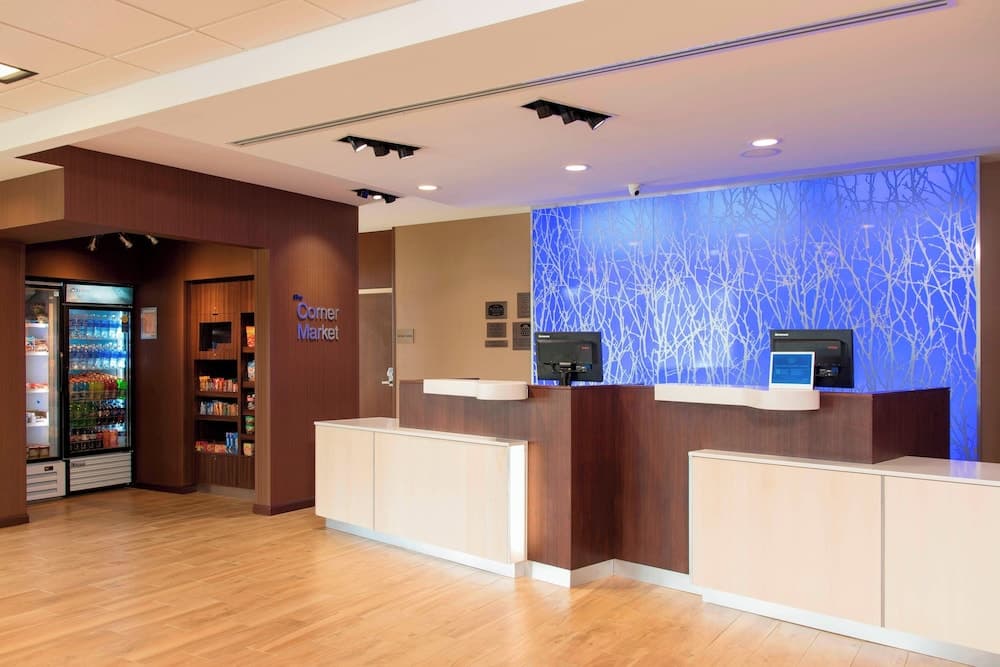 Fairfield Inn & Suites by Marriott Jackson Clinton interior in Clinton, MS — gallery photo 2