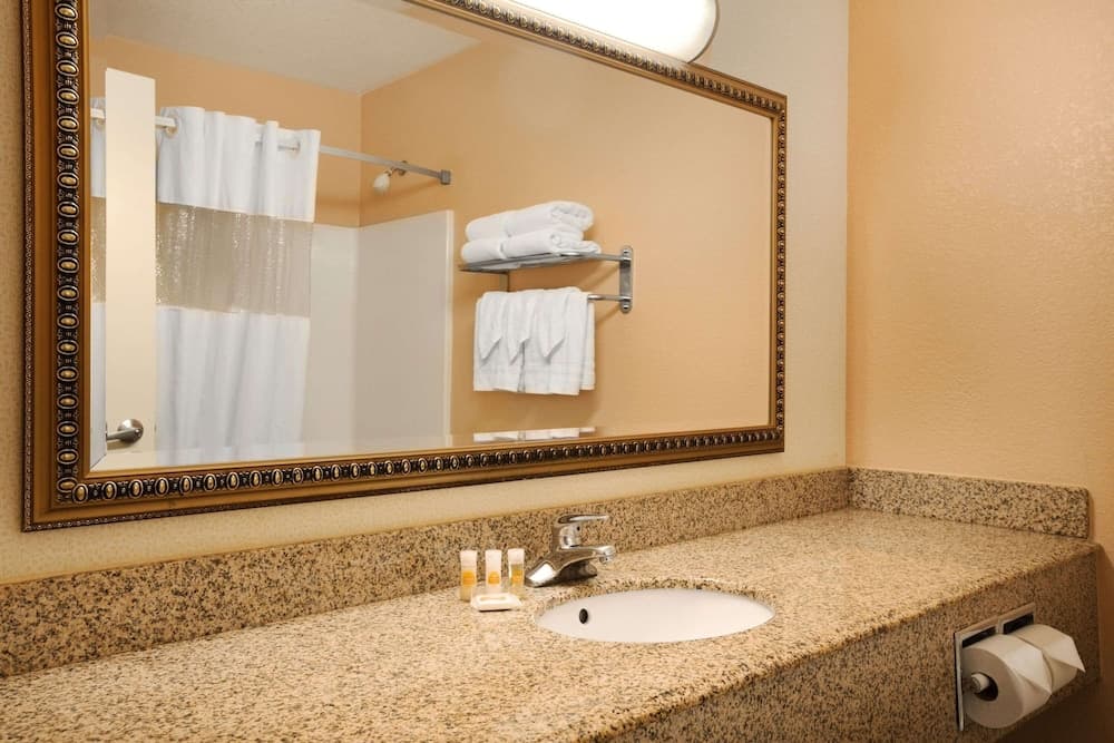 Garner Hotel Phoenix Northwest – Surprise by IHG gallery photo in Surprise, AZ — image 22