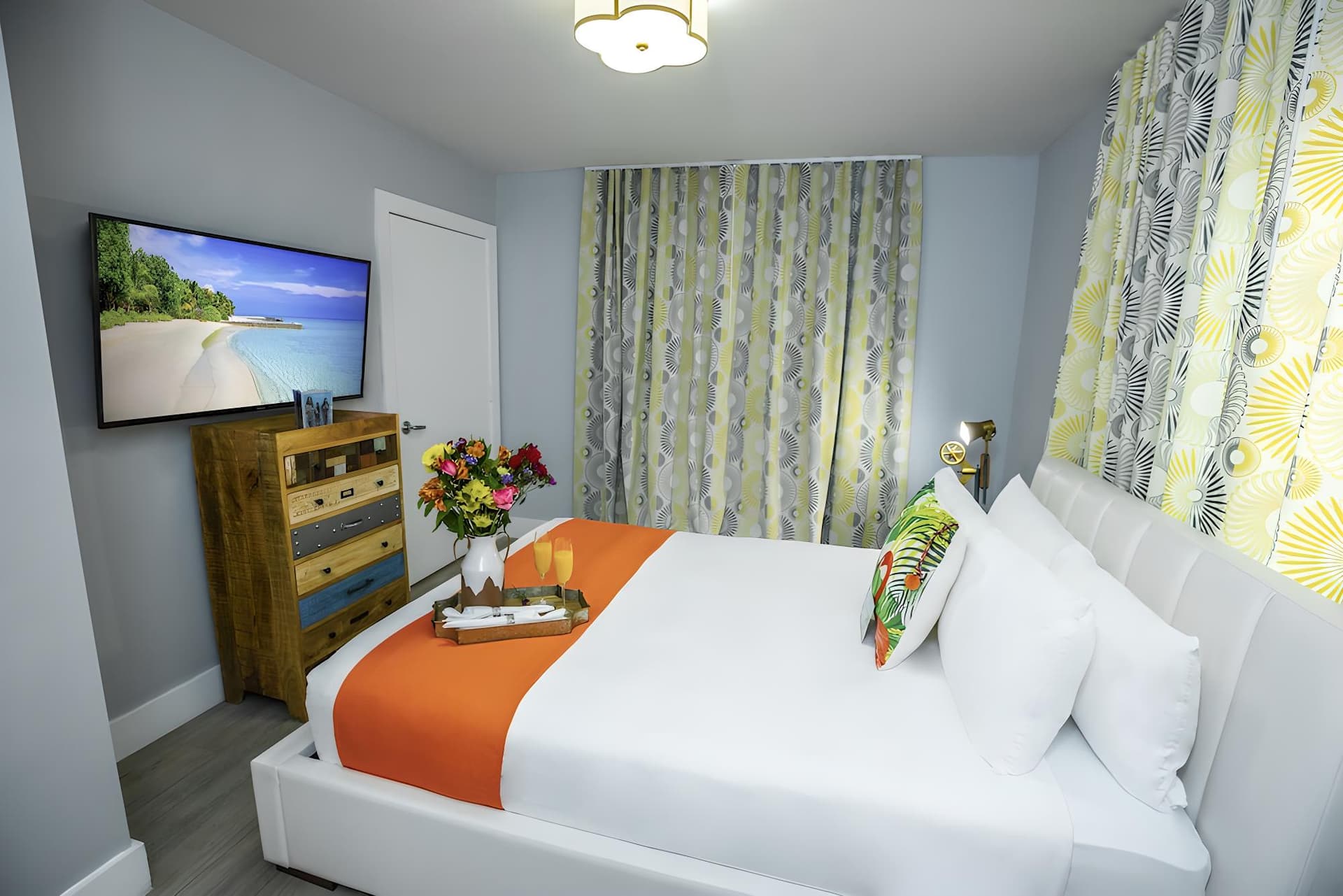 Seaside All Suites Hotel interior in Miami Beach, FL — gallery photo 2