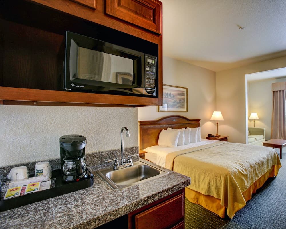 Hawthorn Extended Stay by Wyndham College Station South interior in College Station, TX — gallery photo 2
