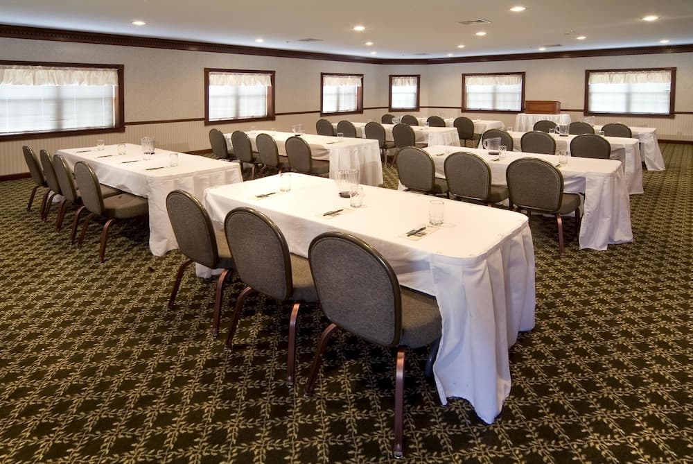 Carlisle Inn Walnut Creek gallery photo in Millersburg, OH — image 25