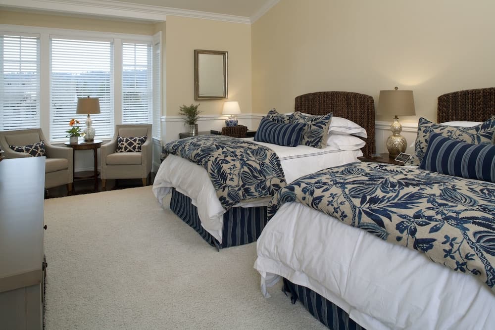 The Inn at Pleasant Beach gallery photo in Bainbridge Island, WA — image 13