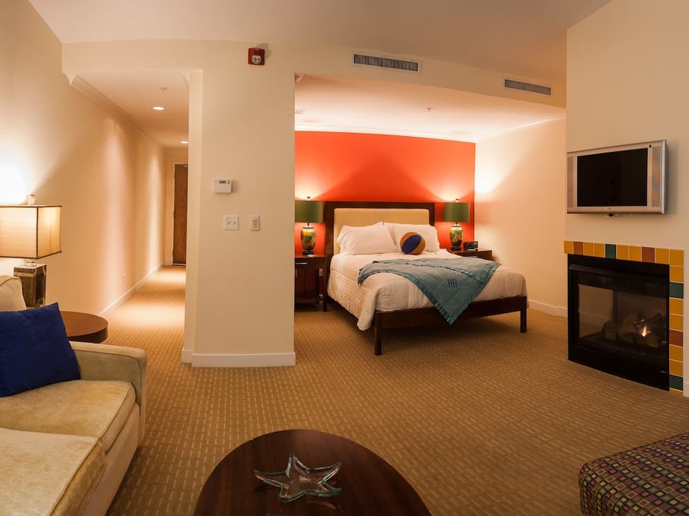 Hotel Blue property views in Lewes, DE — gallery photo 3