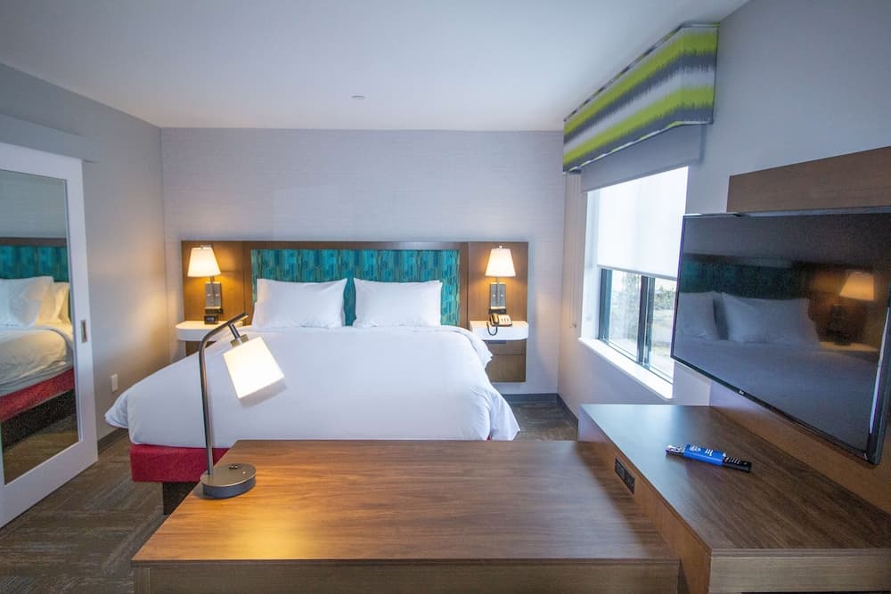 Hampton Inn & Suites North Attleboro gallery photo in North Attleboro — image 40