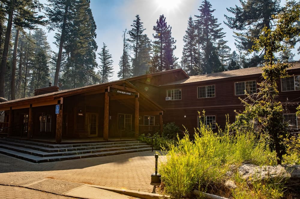 John Muir Lodge gallery photo in Hume, CA — image 57