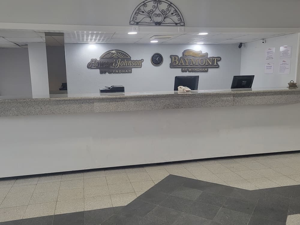 Howard Johnson BY Wyndham Hannibal property views in Hannibal, MO — gallery photo 3