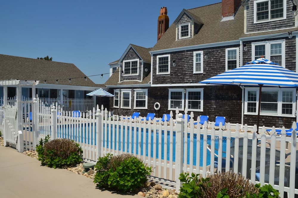 Beach Breeze Inn gallery photo in Falmouth, MA — image 32