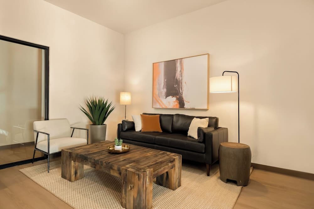 LivAway Suites- Syracuse gallery photo in Syracuse, NY — image 7