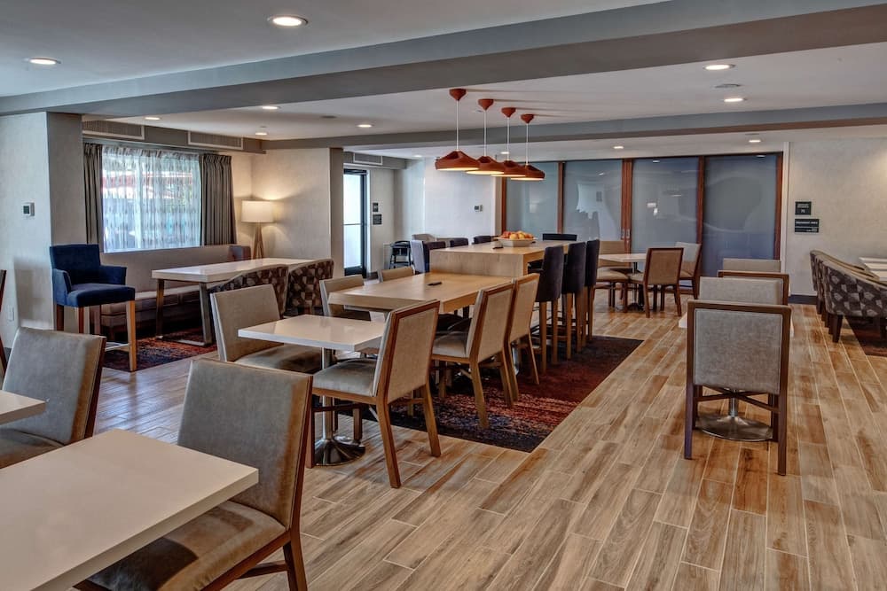 Hampton Inn Vallejo gallery photo in Vallejo, CA — image 31