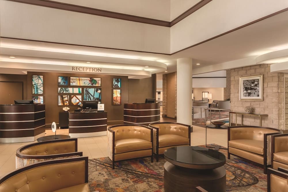 Embassy Suites by Hilton Orlando International Dr ICON Park property views in Orlando, FL — gallery photo 3