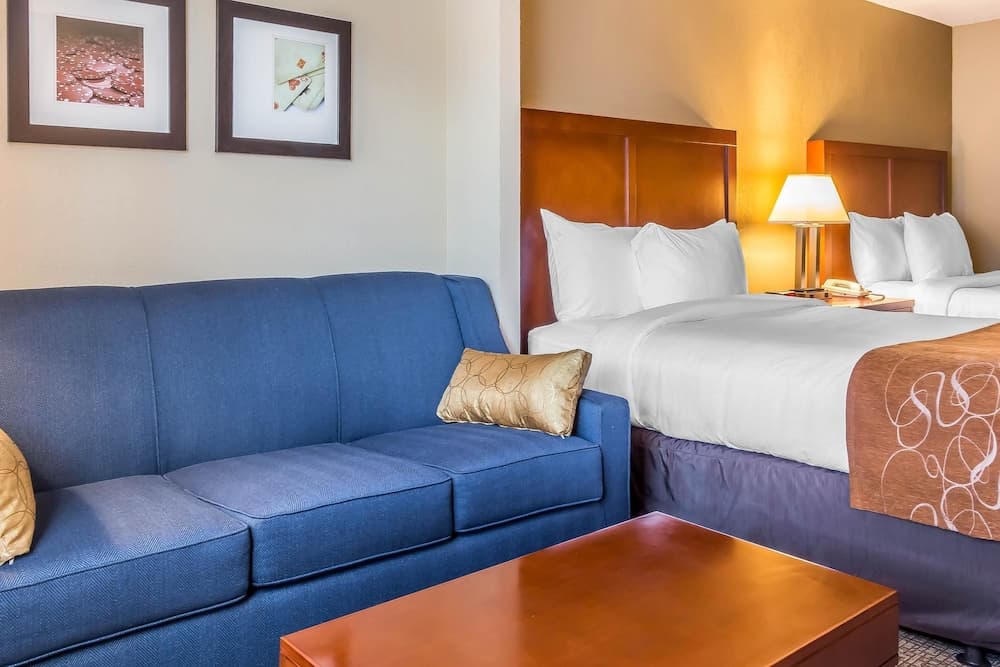 Comfort Suites Near Casinos Norwich-Uncasville CT gallery photo in Norwich, CT — image 6