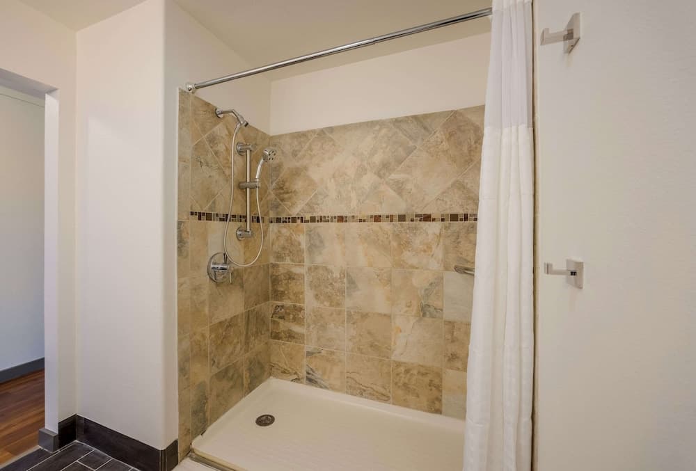 Quality Inn & Suites Castle Rock/SW Denver property views in Castle Rock, CO — gallery photo 3