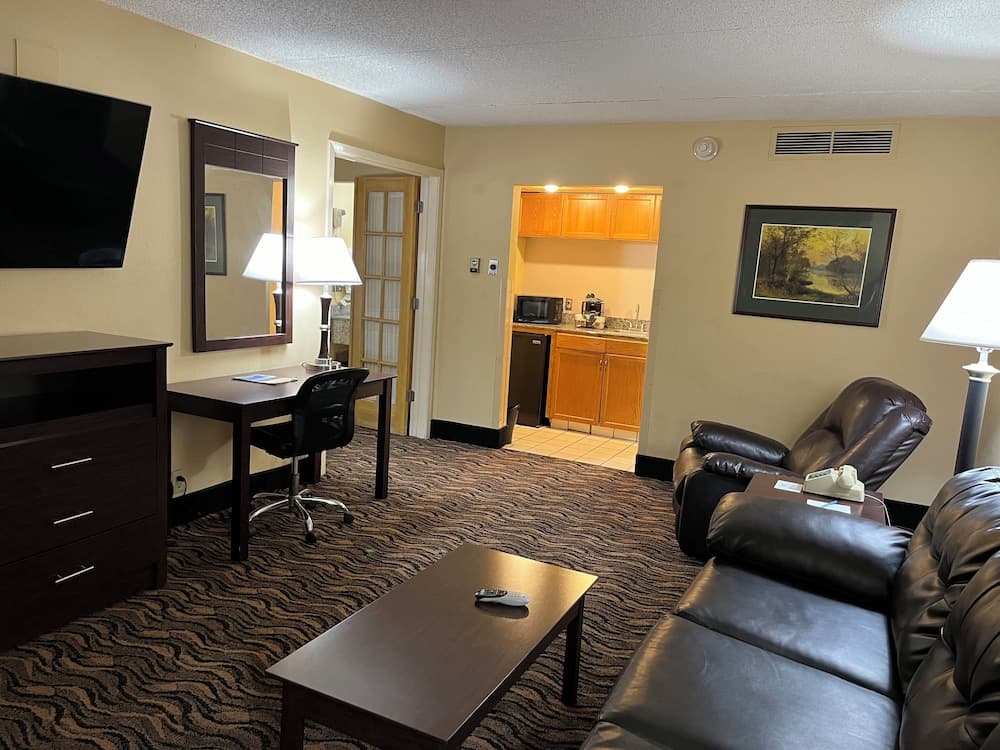 MCM Grande Hotel FunDome Odessa gallery photo in Odessa, TX — image 21