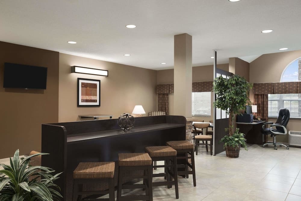 Sonesta Essential Fairmont property views in Fairmont, WV — gallery photo 3