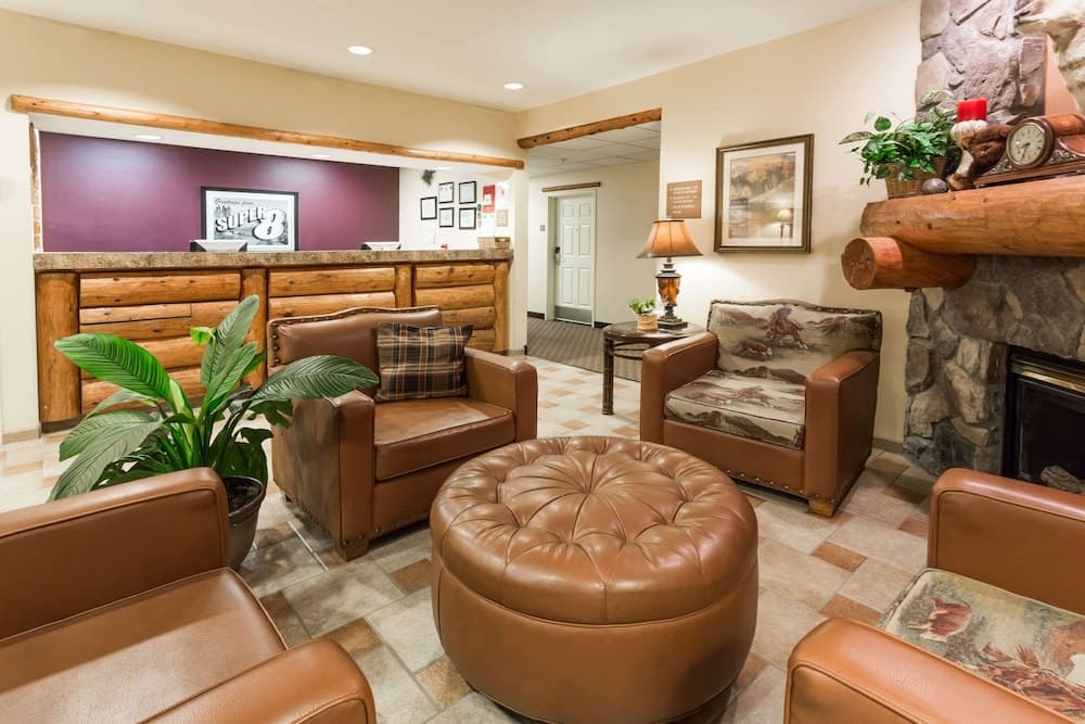 Super 8 by Wyndham Wheatland Wyoming property views in Wheatland, WY — gallery photo 3
