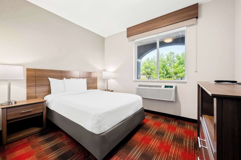 Best Western Dartmouth-New Bedford gallery photo in North Dartmouth, MA — image 4
