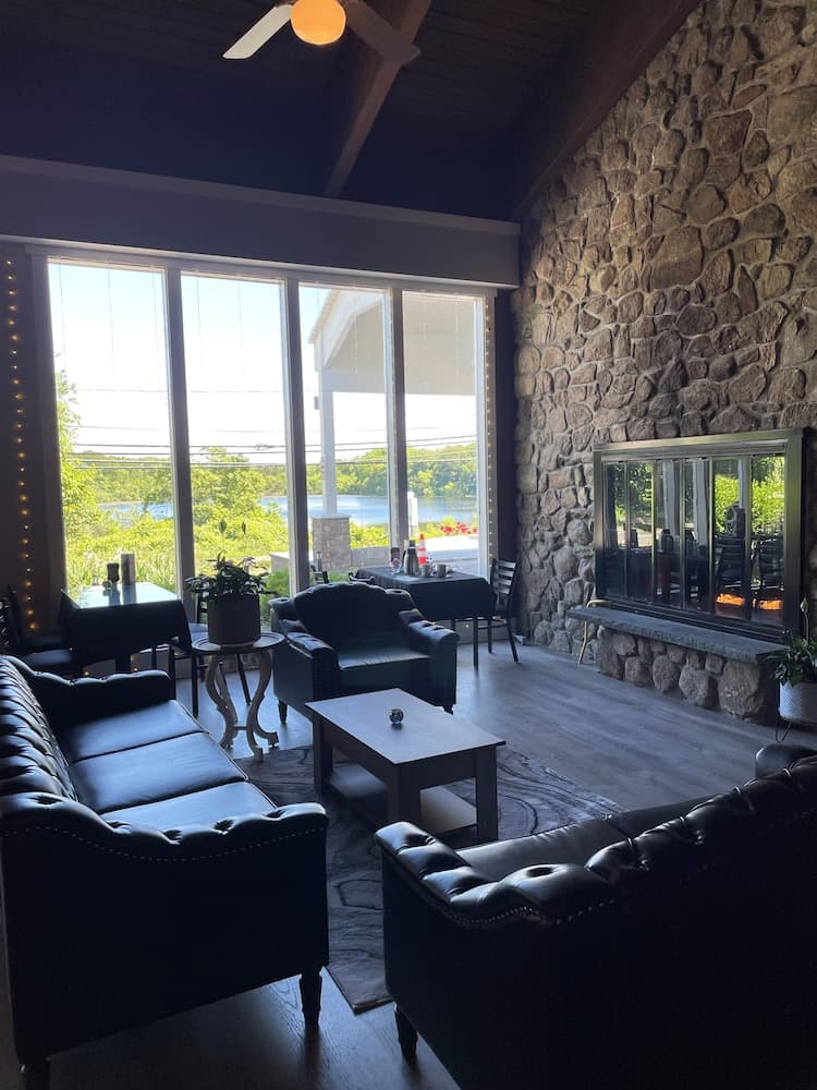 Iris Hotel Cape Cod gallery photo in Falmouth, MA — image 34