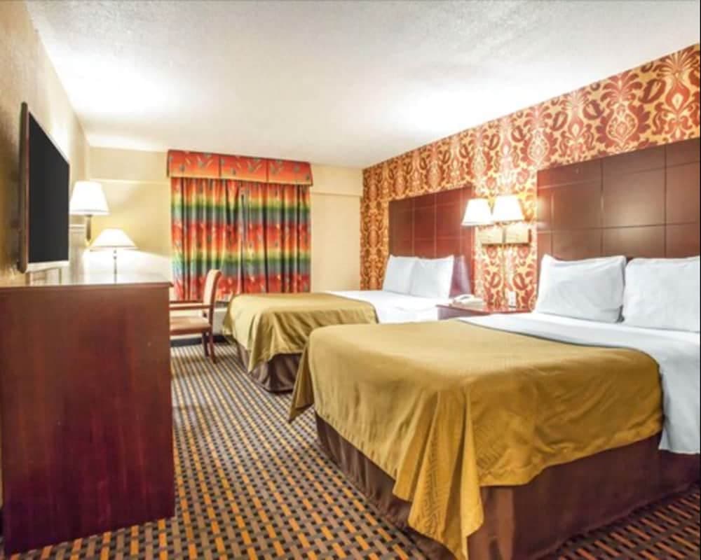 Days Inn by Wyndham Jersey City / NYC Area gallery photo in Jersey City, NJ — image 7