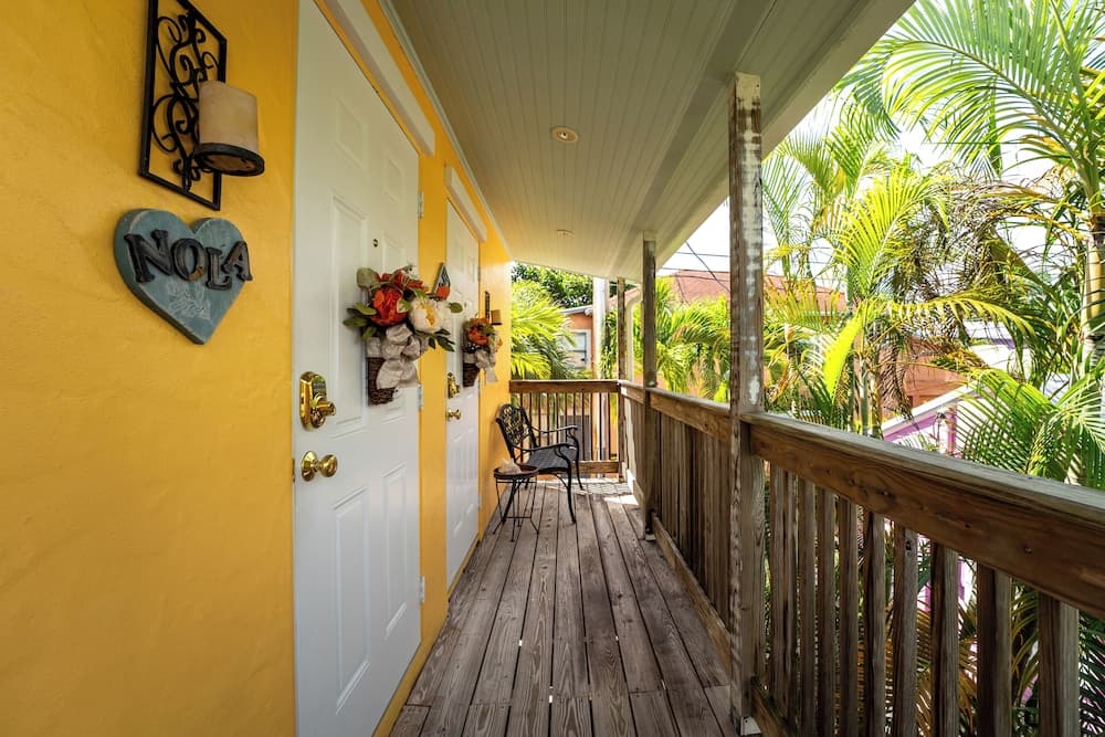 Nola Apartment featured exterior or lobby in West Palm Beach, FL — similar hotel