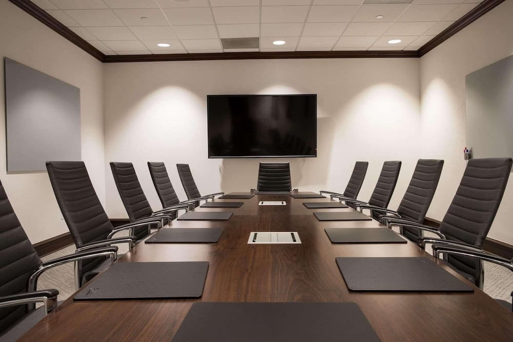 Radisson Plaza Hotel at Kalamazoo Center gallery photo in Kalamazoo, MI — image 57