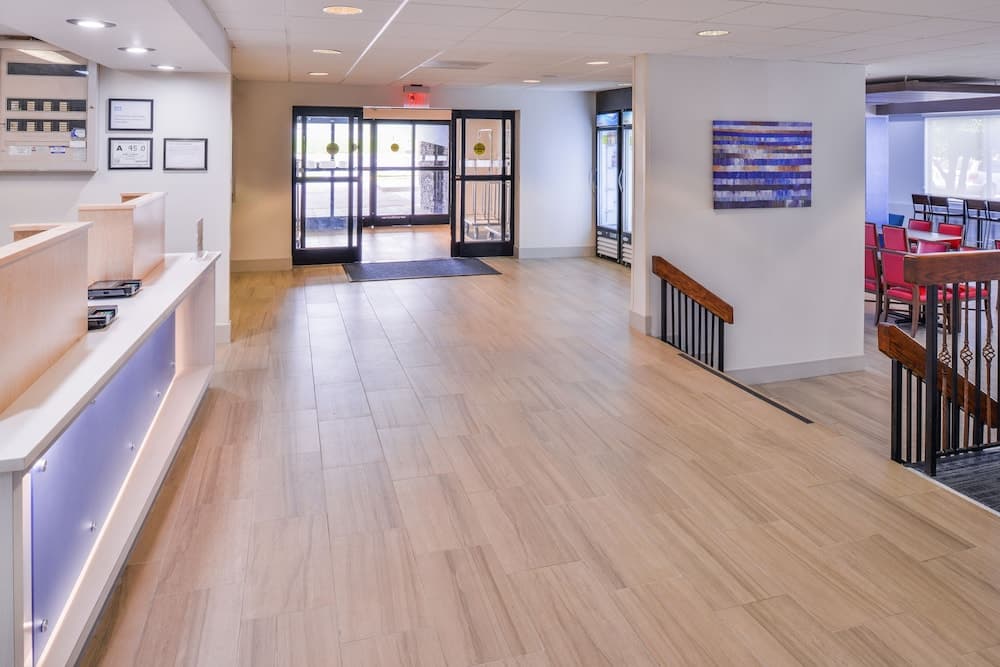 Holiday Inn Express Burlington by IHG gallery photo in Burlington, NC — image 74
