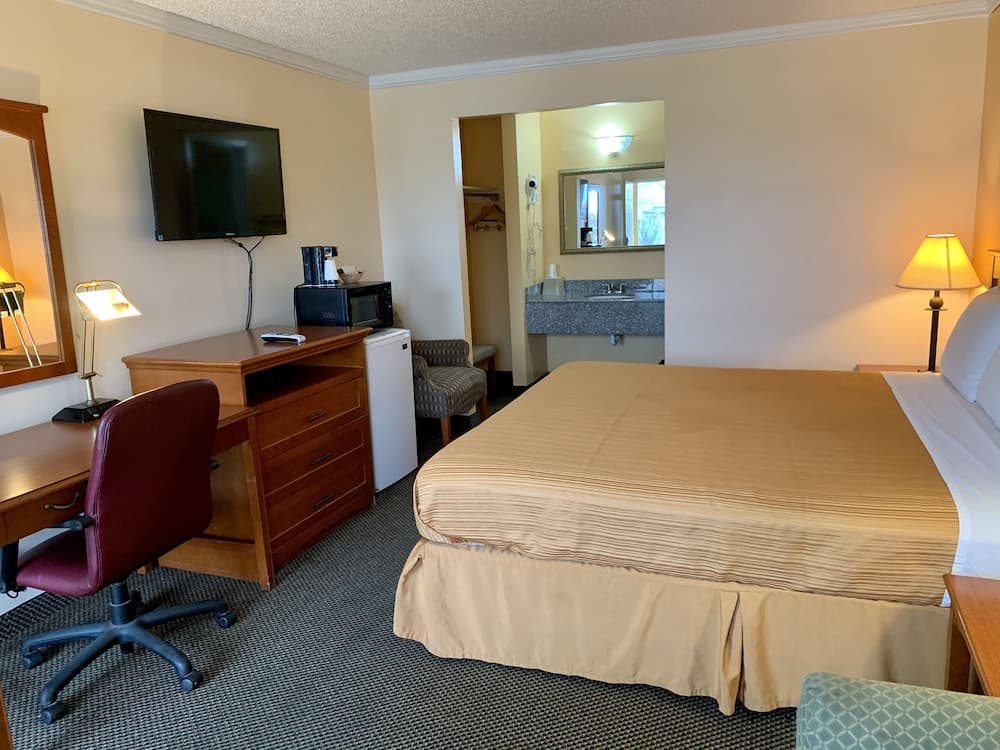 Regency Inn Fairfield interior in Fairfield, TX — gallery photo 2