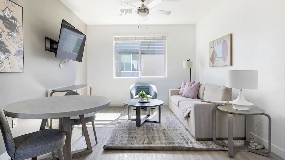Landing Apartments Glendale gallery photo in Glendale, AZ — image 17