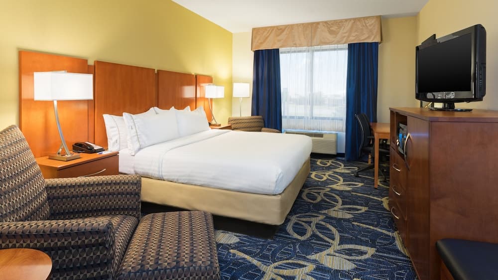 Holiday Inn Express & Suites Midland Loop 250 by IHG property views in Midland, TX — gallery photo 3