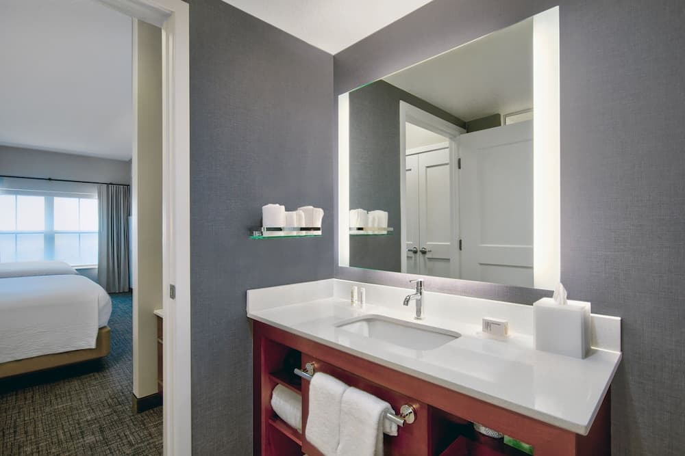 Residence Inn by Marriott Orlando Flamingo Crossing/Western Entrance gallery photo in Winter Garden, FL — image 8